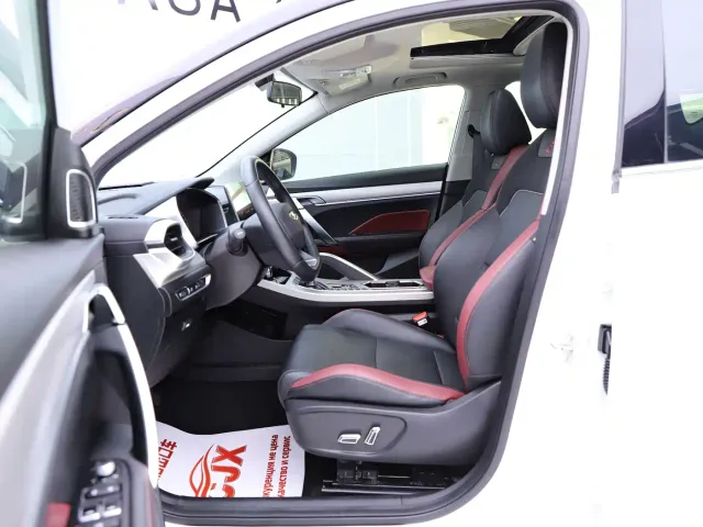 Geely Binyue — Фото автомобиля 10