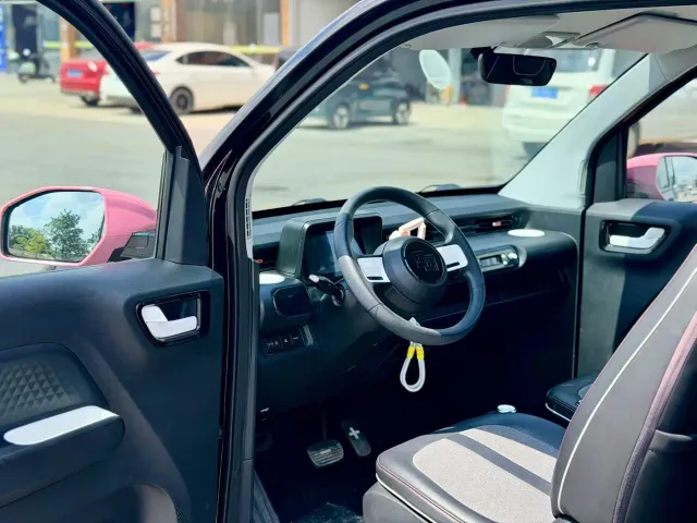 Wuling Hongguang Mini EV — Фото автомобиля 9