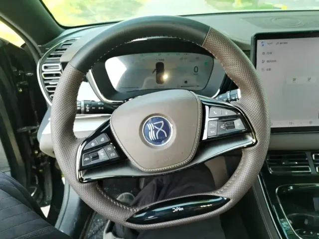 BYD Han — Фото автомобиля 10