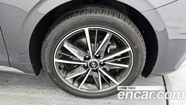 Hyundai Grandeur Новый Grandeur IG — Фото автомобиля 21