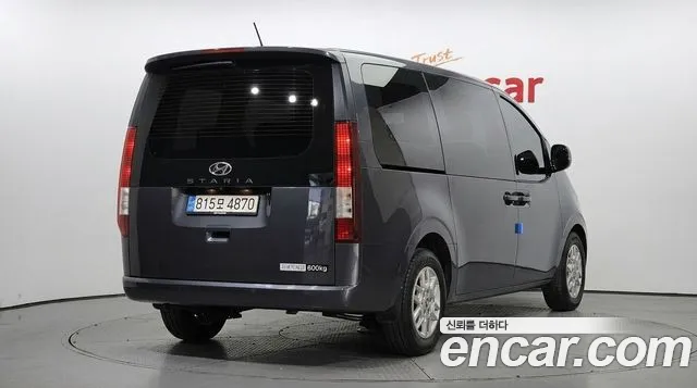 Hyundai Staria — Фото автомобиля 2