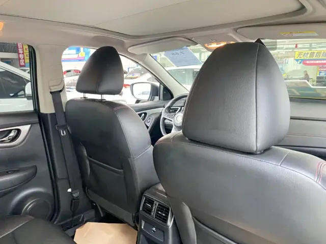 Nissan Qashqai — Фото автомобиля 12