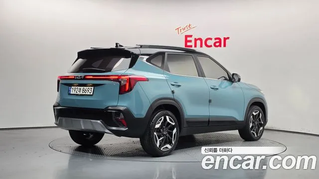 Kia Seltos — Фото автомобиля 2