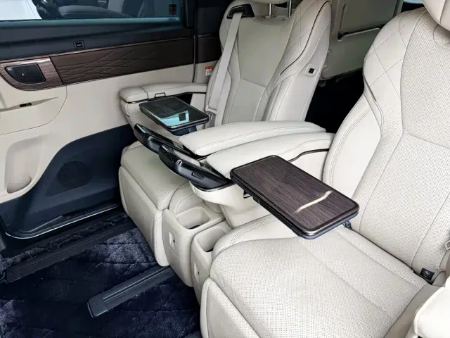 Toyota Alphard — Фото автомобиля 11