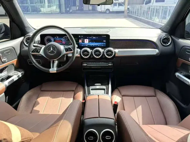 Mercedes-Benz GLB-Class — Фото автомобиля 2