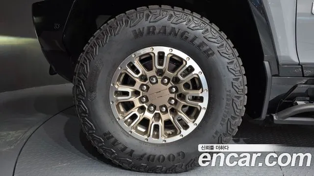 GMC Hummer EV — Фото автомобиля 5