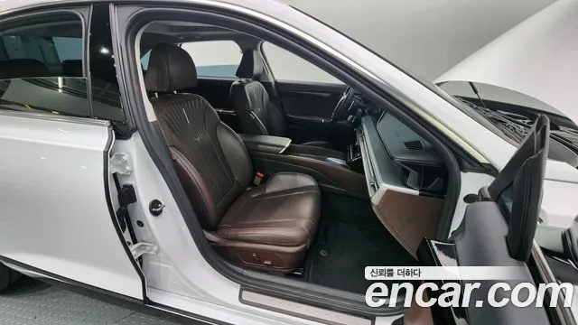 Hyundai Grandeur Grandeur (GN7) 2.5 Бензин 2WD — Фото автомобиля 12