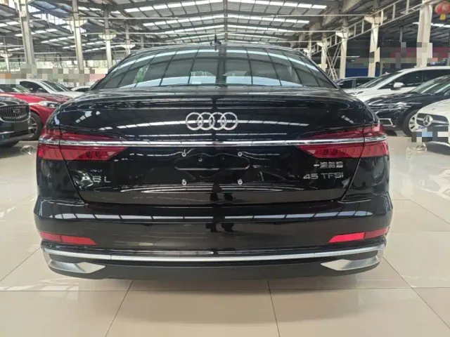 Audi A6L — Фото автомобиля 5
