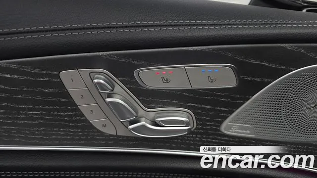 Mercedes-Benz CLS-Class — Фото автомобиля 14