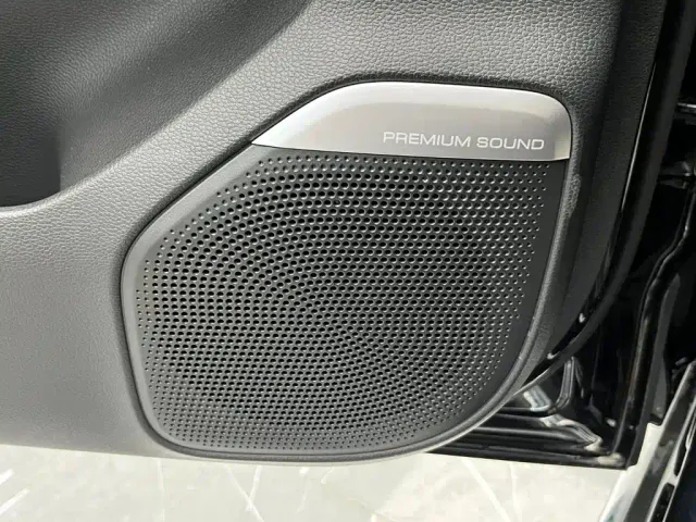 Baojun Yep Plus — Фото автомобиля 13