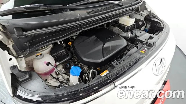 Hyundai Staria Staria Tourer 9 мест — Фото автомобиля 6