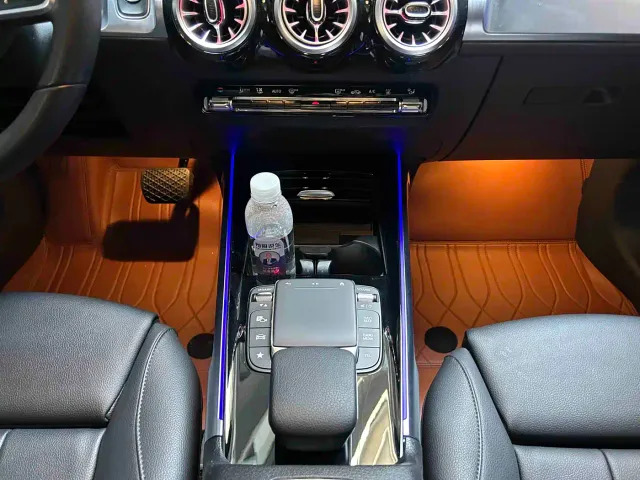 Mercedes-Benz EQB — Фото автомобиля 17