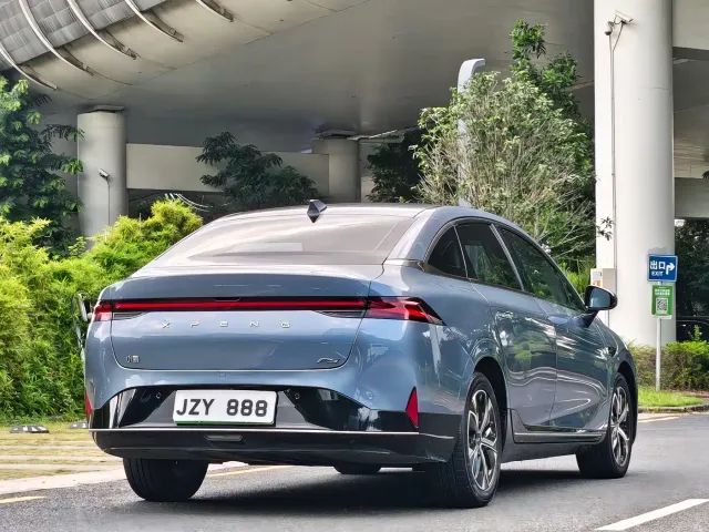 Xpeng P5 — Фото автомобиля 7