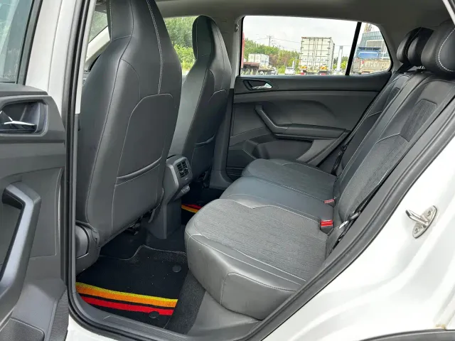 Volkswagen T-Cross — Фото автомобиля 11
