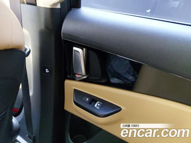 Kia Canival Carnival 4 поколение 9 мест Prestige — Фото автомобиля 16