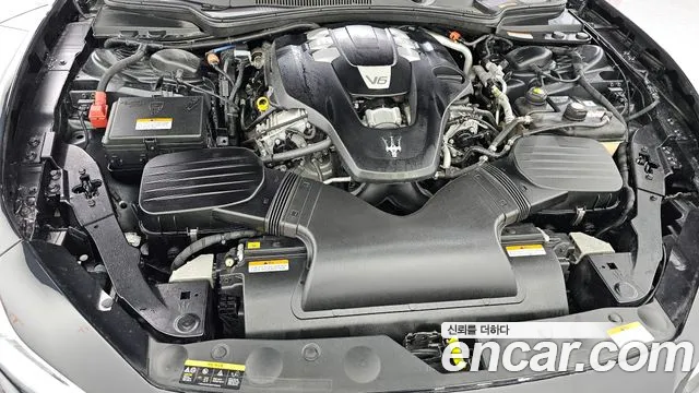 Maserati Ghibli — Фото автомобиля 6