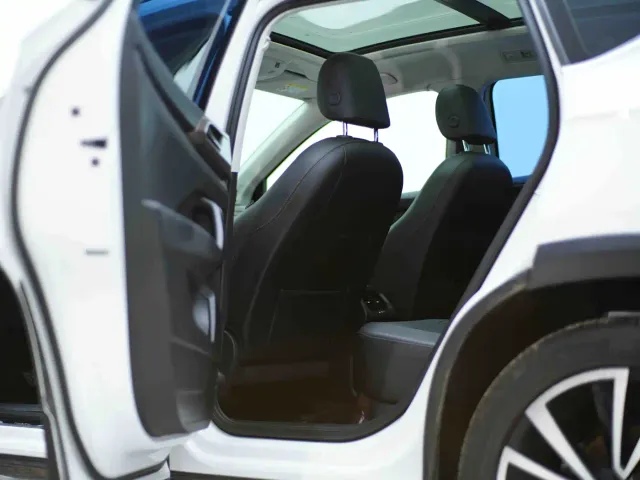 Volkswagen Tharu — Фото автомобиля 17