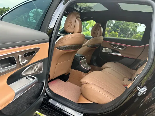 Mercedes-Benz E-Class — Фото автомобиля 10