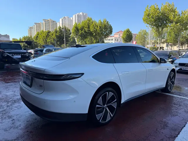 Nio ET7 — Фото автомобиля 6