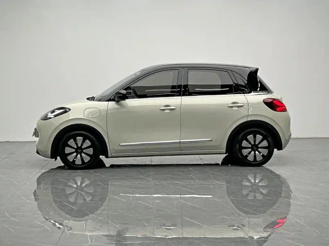 Wuling Bingo — Фото автомобиля 3