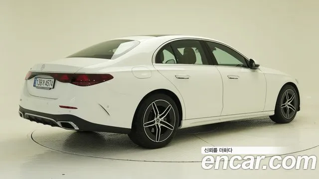 Mercedes-Benz E-Class W214 — Фото автомобиля 2