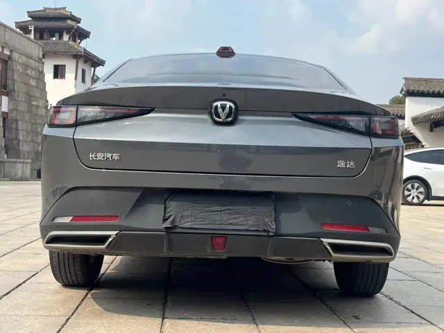 Changan Lamore — Фото автомобиля 6