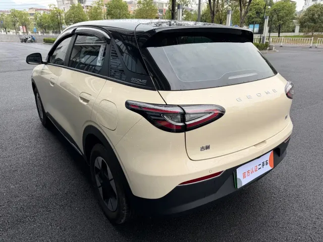 Geely Starry Wish — Фото автомобиля 11