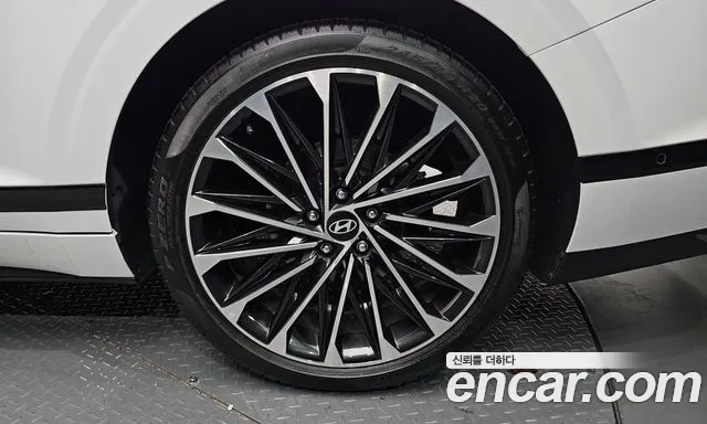 Hyundai Grandeur GN7 — Фото автомобиля 6