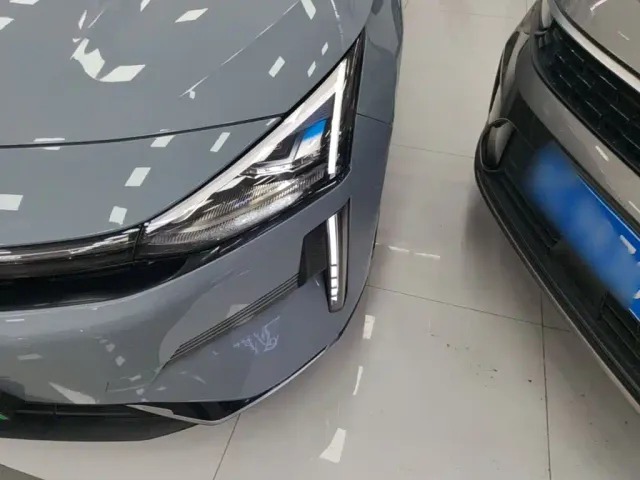 Geely Galaxy Galaxy L6 2024 125km PLUS Soaring Dragon Edition — Фото автомобиля 23