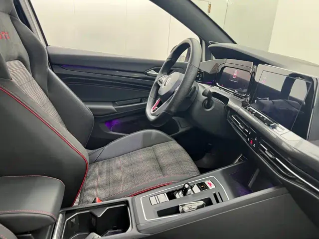 Volkswagen Golf GTI — Фото автомобиля 14