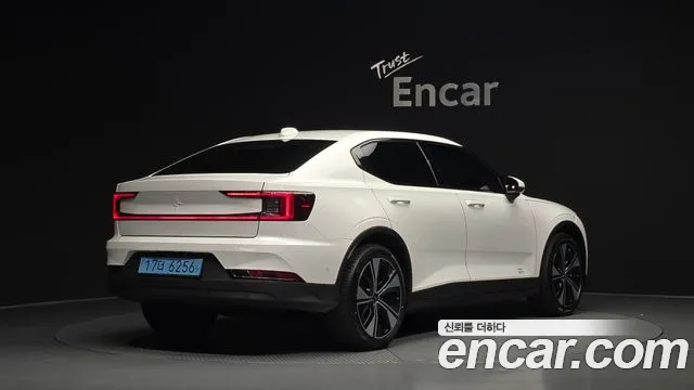 Polestar Polestar 2 — Фото автомобиля 2