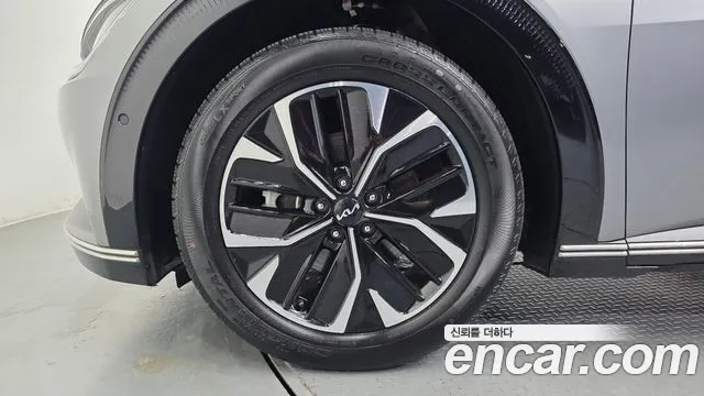 Kia EV6 — Фото автомобиля 5