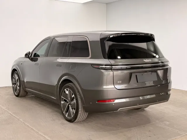 Li Auto L9 — Фото автомобиля 5
