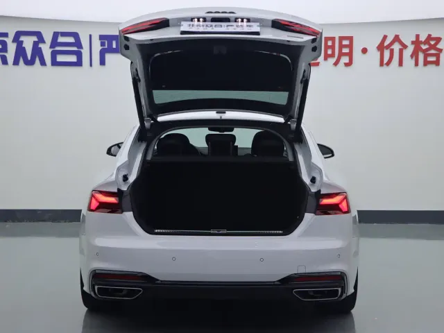 Audi Audi A5 (Import) 2024 Sportback 40 TFSI quattro Luxury Dynamic — Фото автомобиля 21