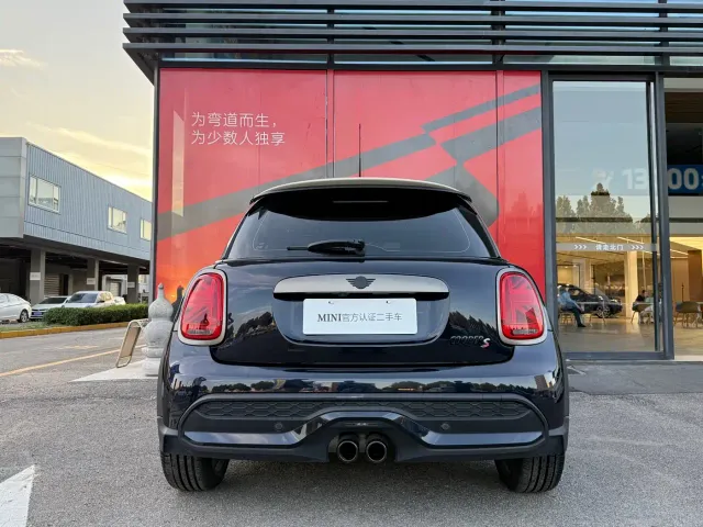 MINI Hatch — Фото автомобиля 14