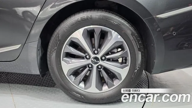 Kia K8 K8 Hybrid — Фото автомобиля 6