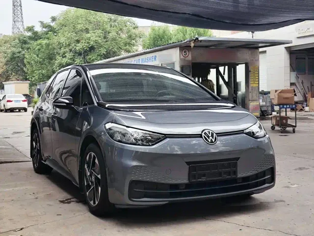Volkswagen ID.3 — Фото автомобиля 3