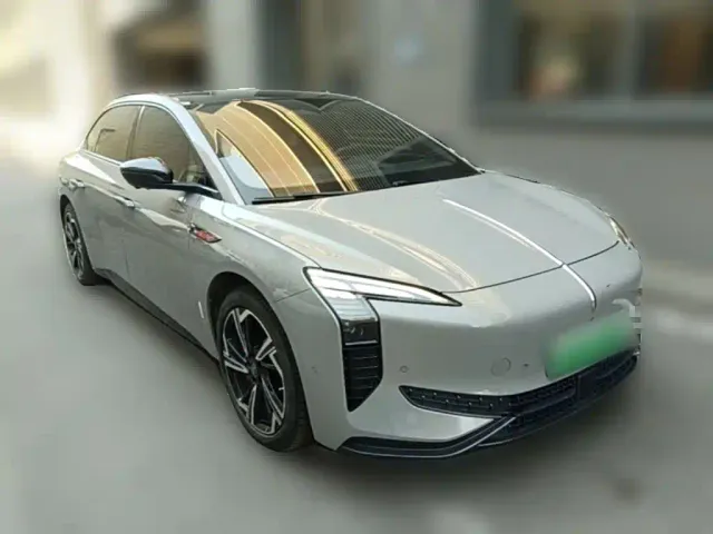 Hongqi EH7 — Фото автомобиля 5