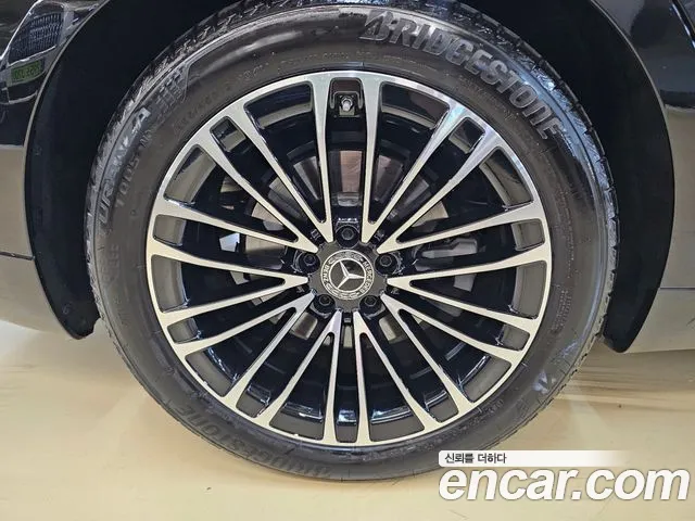Mercedes-Benz S-Class S-класс W223 — Фото автомобиля 15