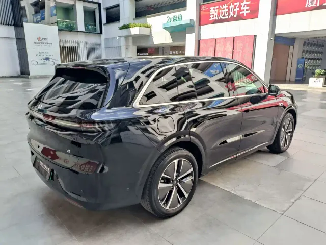 Li Auto L6 — Фото автомобиля 7