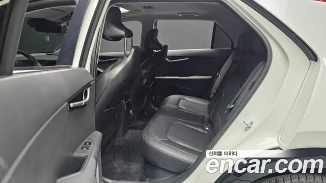 Kia Niro The All New Niro Signature — Фото автомобиля 11