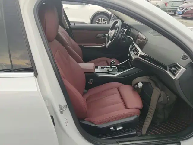 BMW 3 Series — Фото автомобиля 24