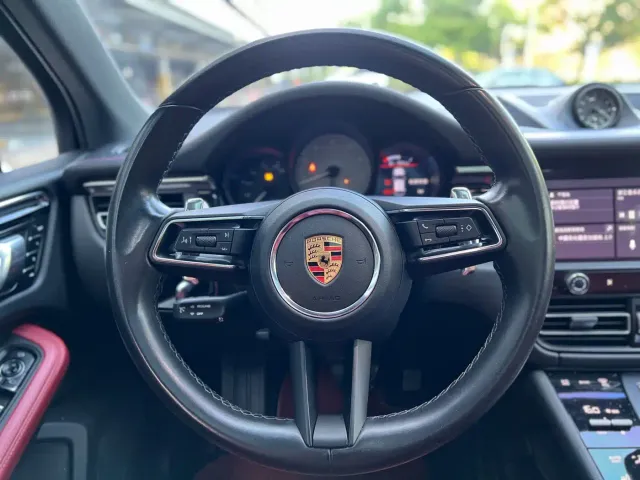 Porsche Macan — Фото автомобиля 7