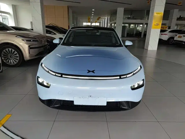 Xpeng P7 — Фото автомобиля 2