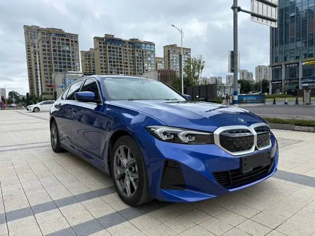 BMW i3 — Фото автомобиля 3
