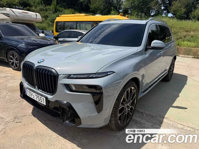 BMW X7 — Фото автомобиля 2