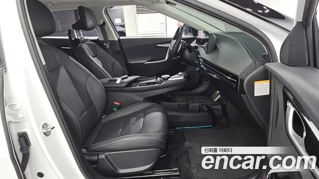 Kia EV6 — Фото автомобиля 12