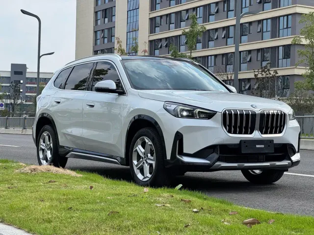 BMW X1 — Фото автомобиля 3