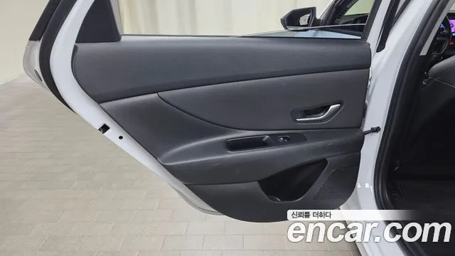 Hyundai Avante CN7 — Фото автомобиля 14
