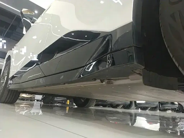 Lynk & Co Z20 — Фото автомобиля 21